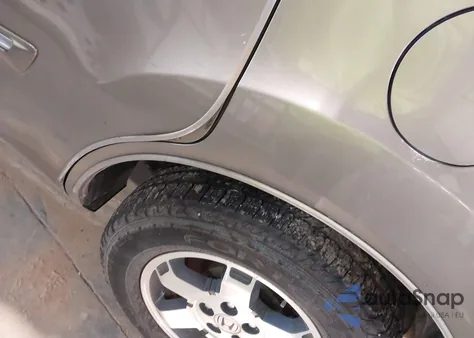 2009 Honda Pilot Touring z USA, uszkodzony, nr VIN 5FNYF48829B045720